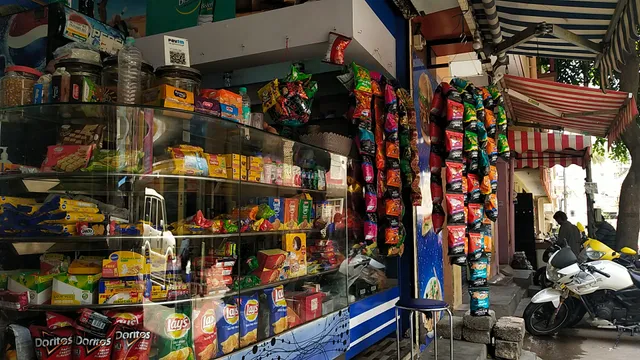 Ice Magic Juice &Snacks