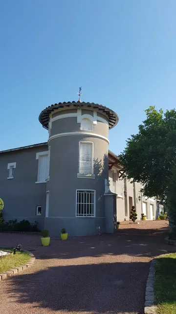 LA BATISSE DE JAILLY