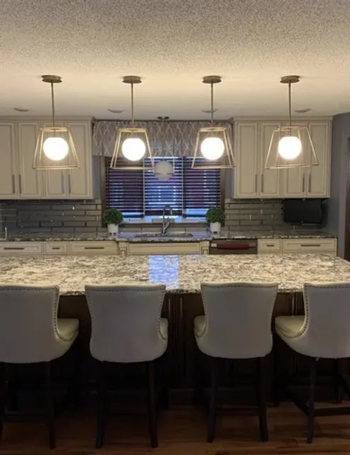 B&D Flooring and Furniture