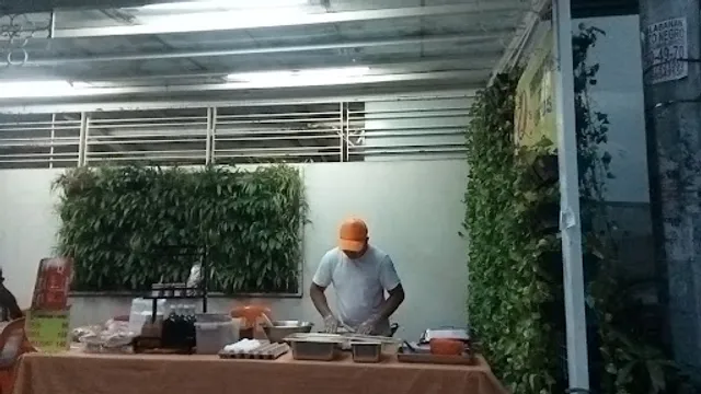 Empanada Ti Ilocos Manang Q