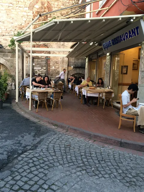 Tarihi Çeşme Restaurant