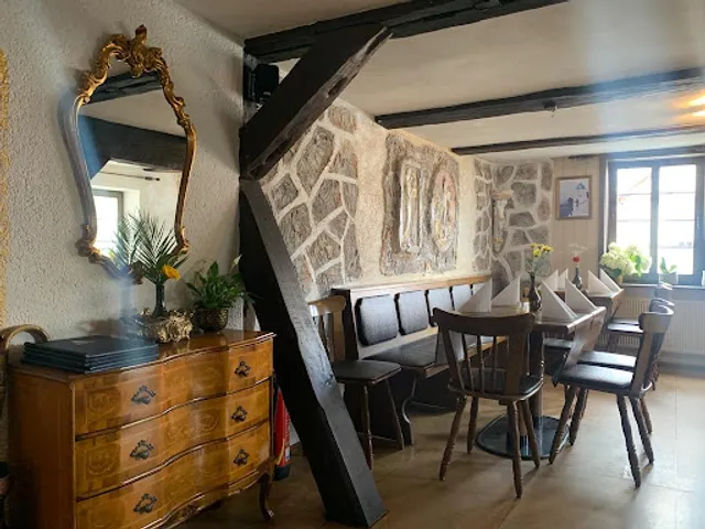 DIONYSOS Griechische Taverne