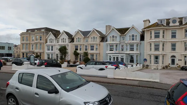 Victoria Holiday Flats