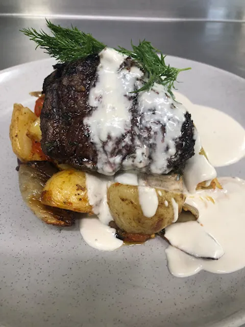 Toby's Restaurant & Bar