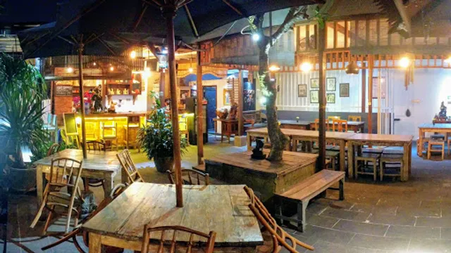 Restoran Warung Kelapa (Waroeng Kelapa)