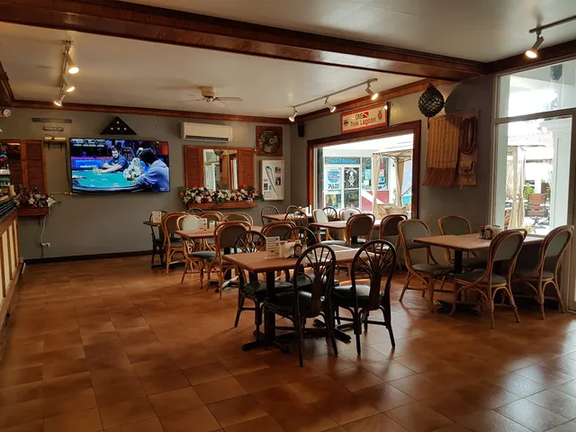 Truk Stop Hotel & Restaurant