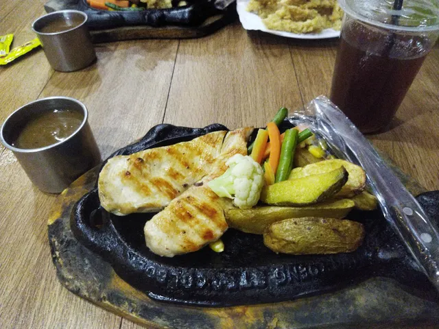 Waroeng Steak Bledek