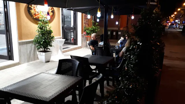 El Pica Pollo Girarrosto