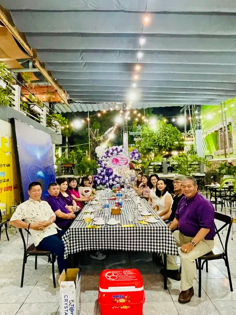 Dây Leo Xanh Food & Beer Garden