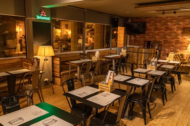 Enigma - Hamburgueria Artesanal - Batalha