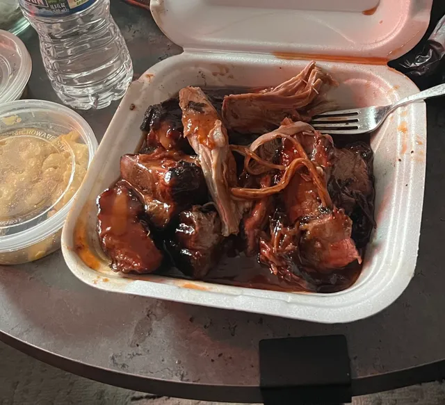 Bro’s Backyard BBQ