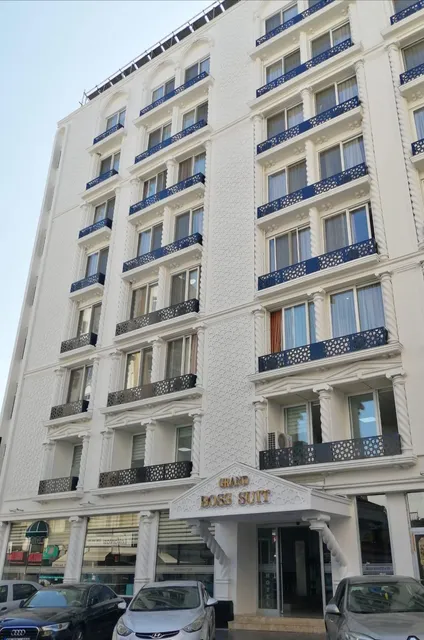 Grand Boss Suit Otel