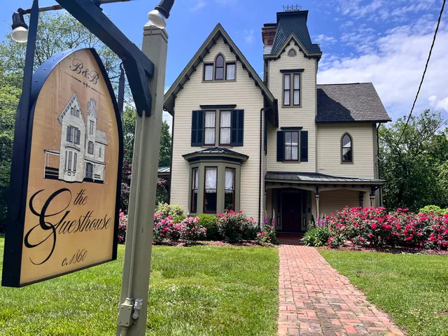 The Guesthouse Bed and Breakfast