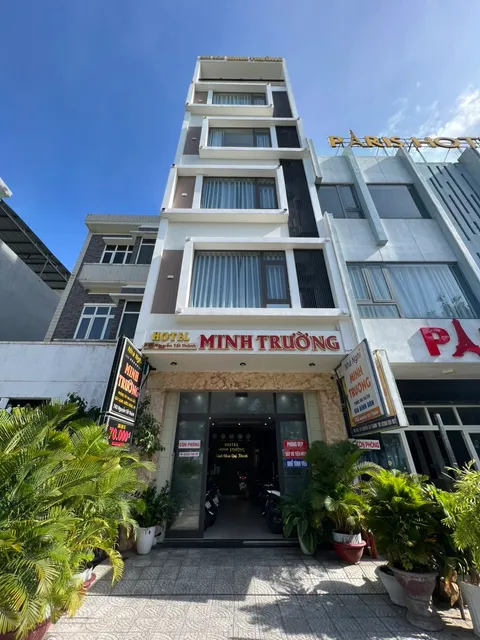 Minh Trường Hotel 1 - Khách sạn view biển Đà Nẵng