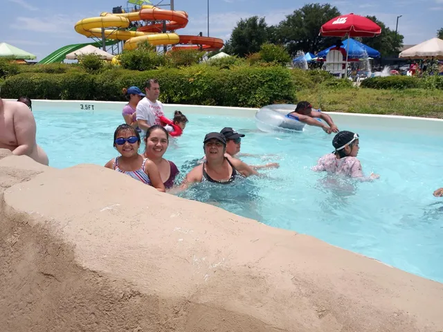 Bahama Beach Swimming Pool