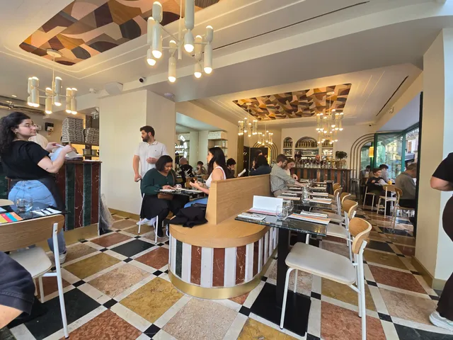 PEPPE PIZZERIA Etienne Marcel