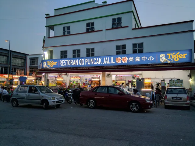 Restoran QQ • Puncak Jalil