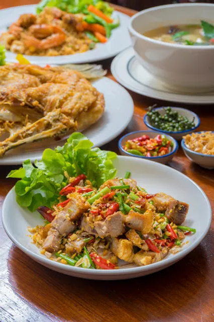 บี่เฮียงโภชนา