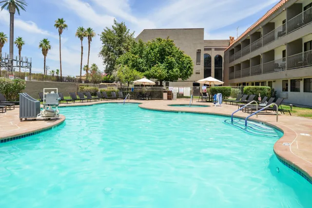 Holiday Inn Express Palm Desert by IHG