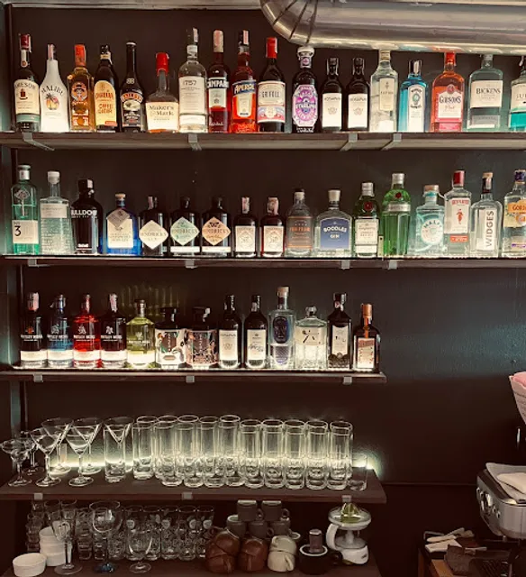 Qyūri Gin & Cocktail Bar