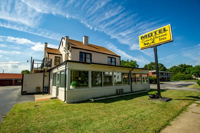 Motel Coach House Inn