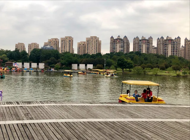 Bailuzhou Park