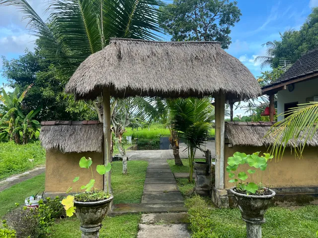 D' Tegal Guest House