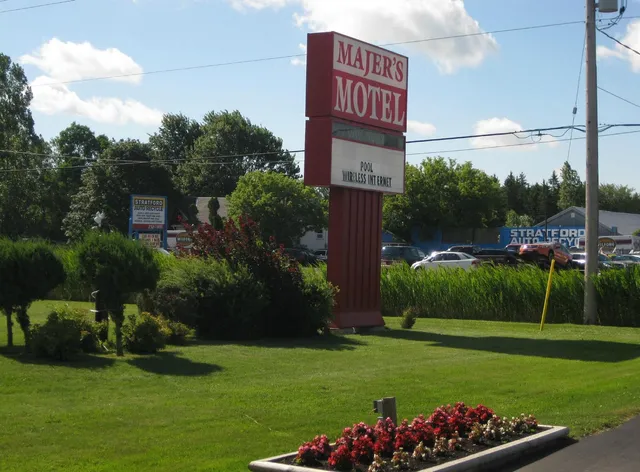 Majer's Motel