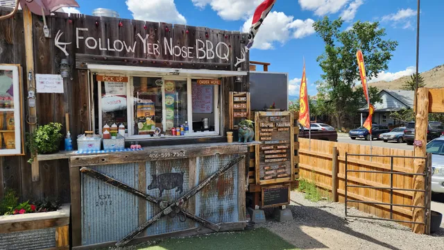 Follow Yer' Nose BBQ Smokewagon