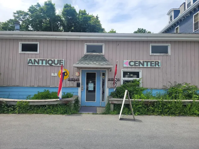Benningtons Antique Center