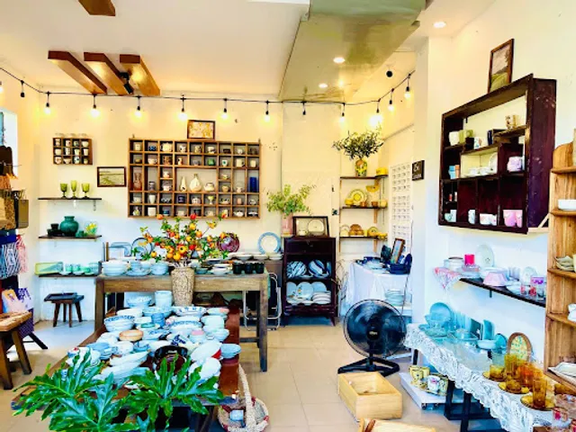 Tiệm cà phơ Nàng Ther