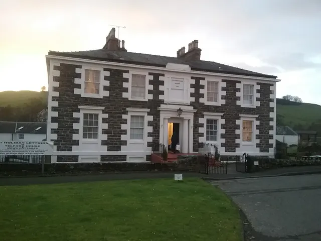 Telford Manor House and Mews Cottages