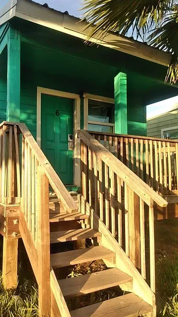 Rahi Motel and Cottages