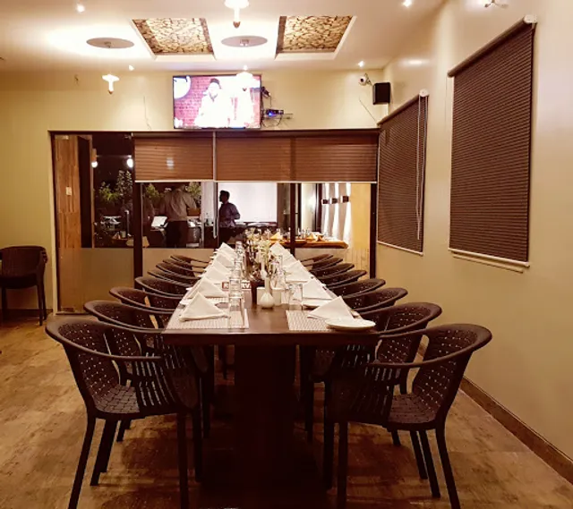 Annapurna's 540 WEST Rest 'O' Bar