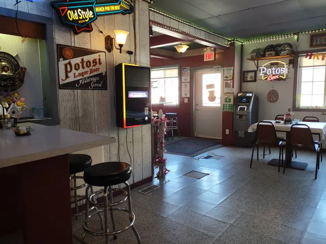 Twisted Vines Pub and Eatery