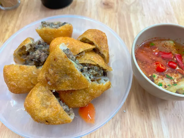 Bún chả Hà Nội - Cháo trai quẩy - Bánh rán mặn, ngọt, nem chua rán- HUY ĐOÀN