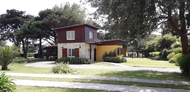 Casas Catalina del Mar