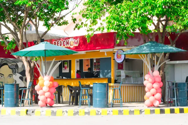 Redchow - Garden Plaza