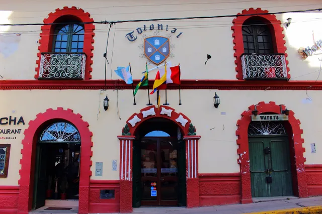 Colonial Plaza Hotel