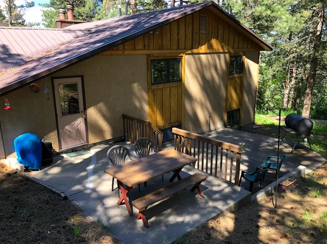 Robb Ranch Wet Mountains Getaway