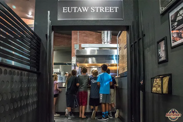 Southpaws Pizza and Sports Bar