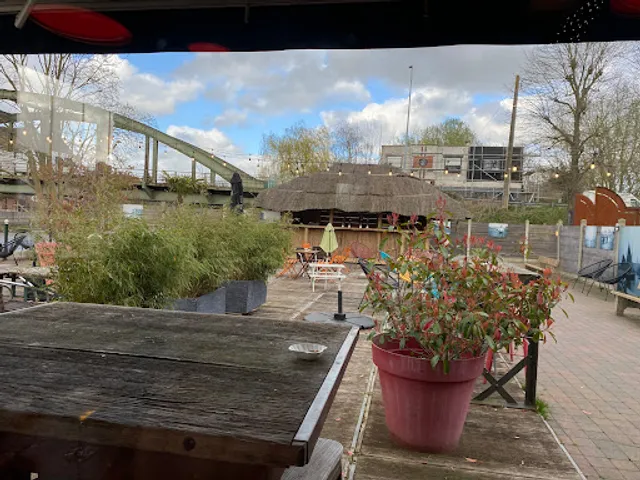 Guinguette De La Marine