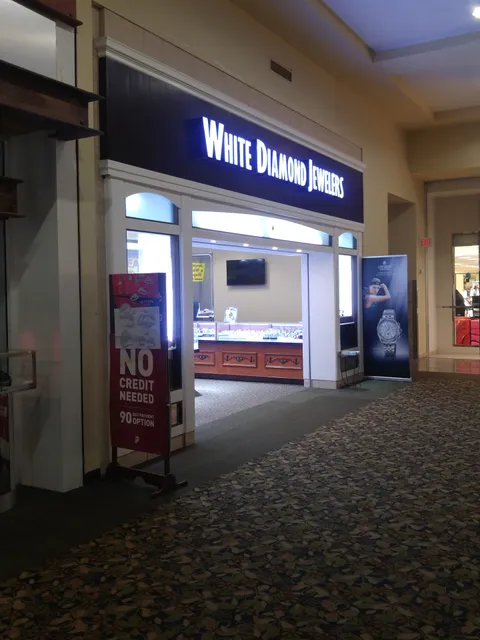 White Diamond Jewelers