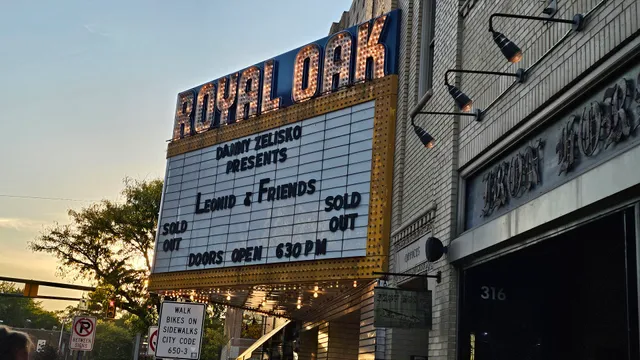 Washington Square Plaza