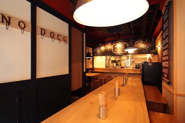 イタリアワインと豚肉のアテ BUTA MA MILLE（ブタマミッレ）