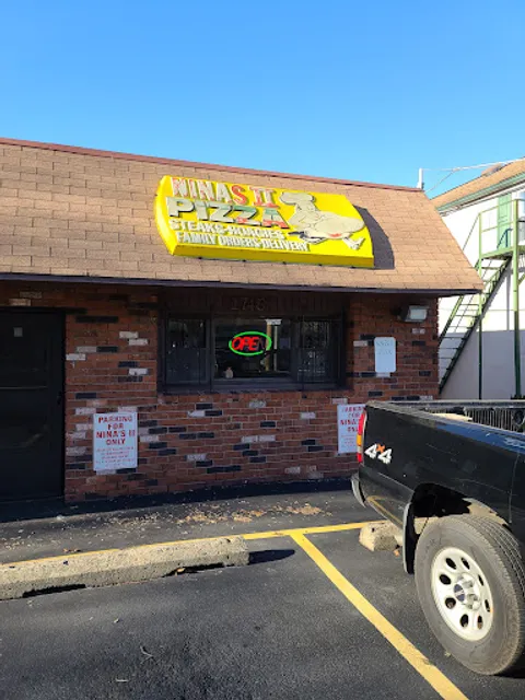 Nina's II Pizza