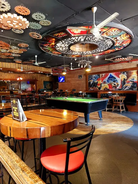 TAP Resto Bar Sakinaka