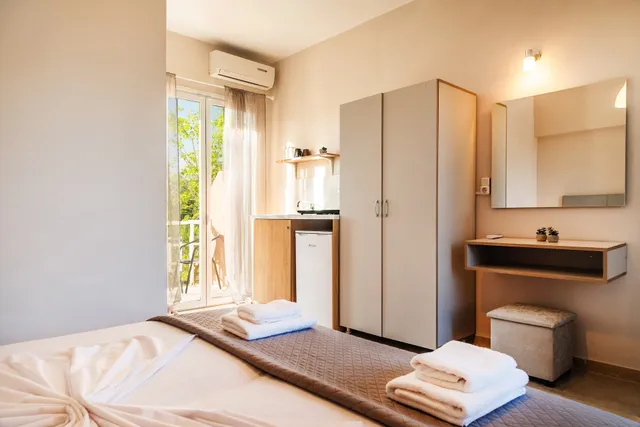 Melador Beachfront Apartments