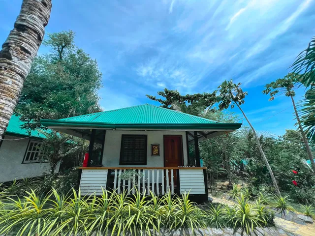 Elsa's Cottage & Restaurant