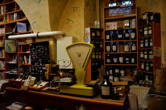 Bookshop & tearoom Kuba & Pařízek